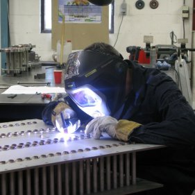 Сварка деталей головной части нагревателя